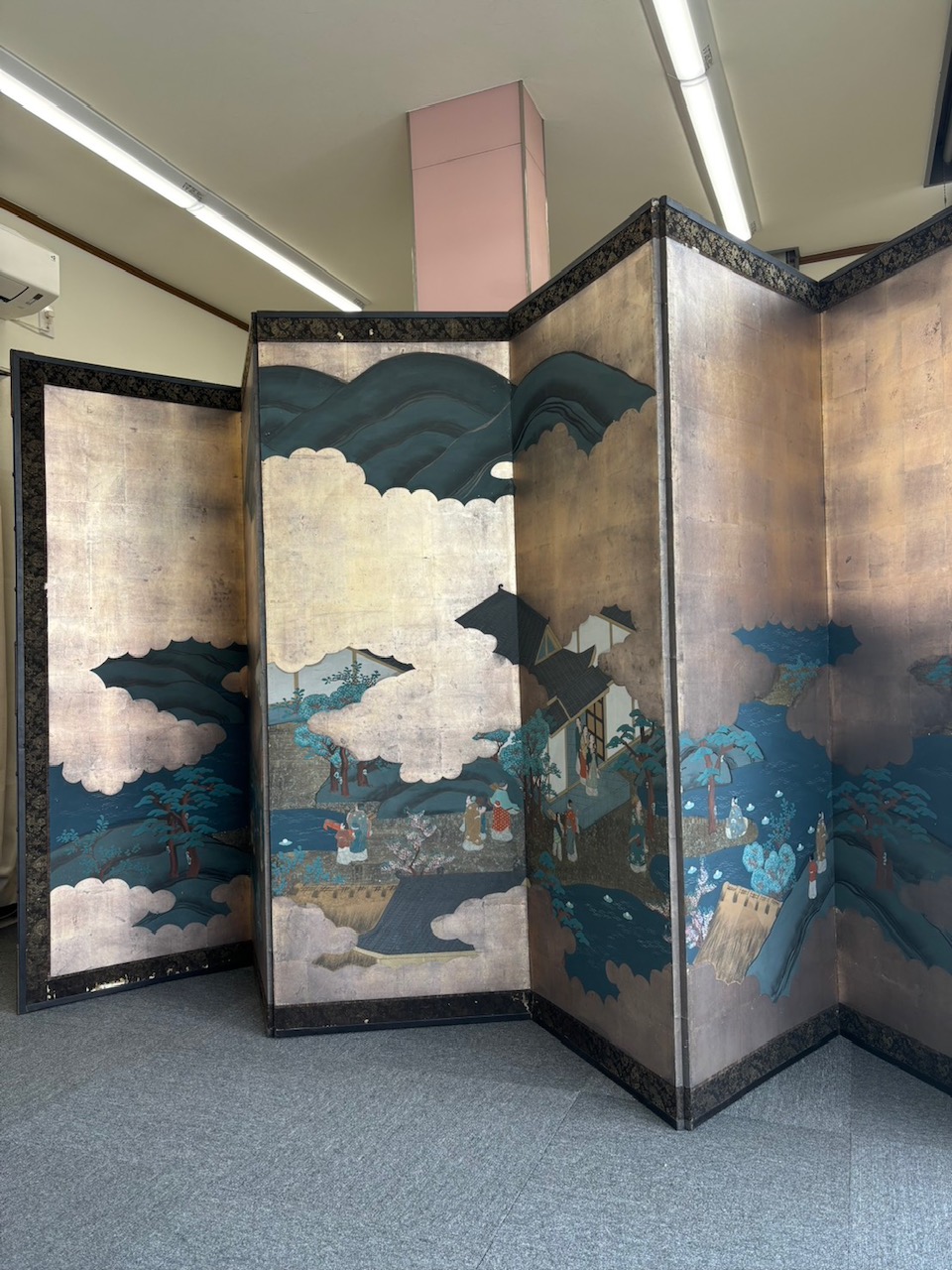 画像：宇多津町にて屏風を買取させて頂きました。