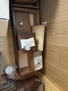 小豆島で査定した木箱入りの九谷焼や古美術品