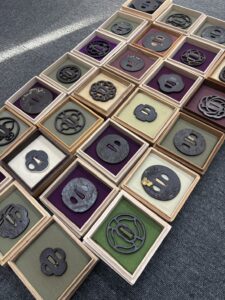香川県で買取した刀装具の鍔コレクション