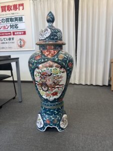 高松市の骨董品買取・有田焼の飾壺|角屋美術